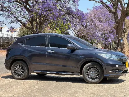 Picture of Honda Vezel Hybrid