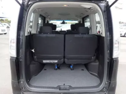 Picture of Car Rental/Car Hire: Seven (7) - ten (10) seaters, Nissan Serena
