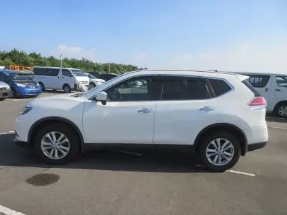 Picture of Car Rental/Car Hire: Seven (7) - ten (8) seaters, Nissan Xtrail