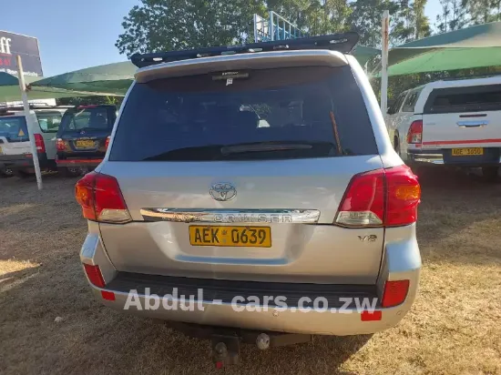 Picture of Toyota Land Cruiser 2013