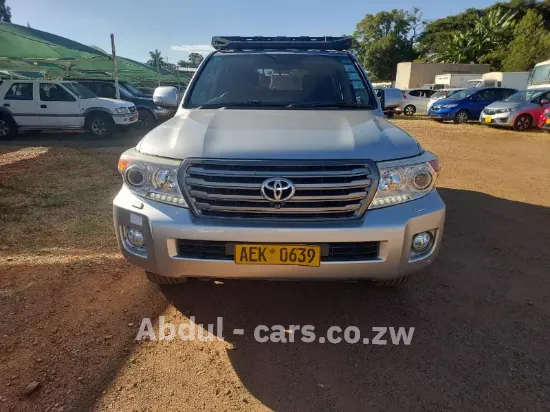 Picture of Toyota Land Cruiser 2013