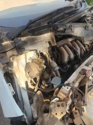 Picture of HONDA VEZEL WRECK FOR SALE (WHITE)