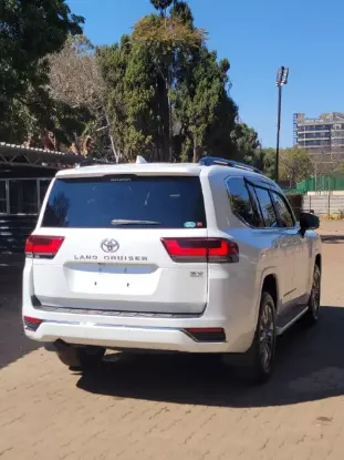 Picture of Toyota Land Cruiser Zx 2026