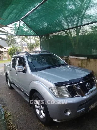 Picture of Nissan Navara 2012