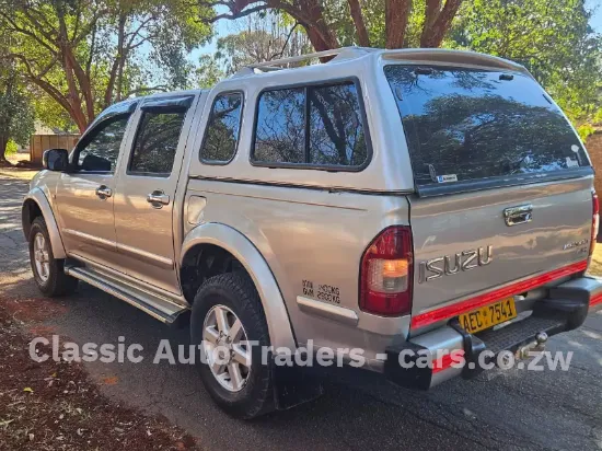 Picture of Isuzu KB300 2005