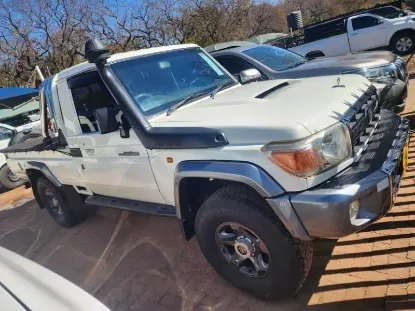 Picture of Toyota Land Cruiser 2016