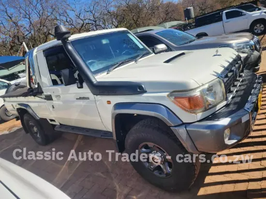 Picture of Toyota Land Cruiser 2016