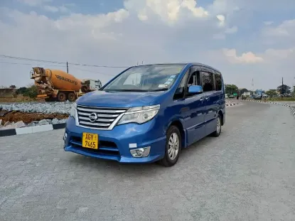 Picture of Clean 7/8 Seater Family Cars for Hire !! From
