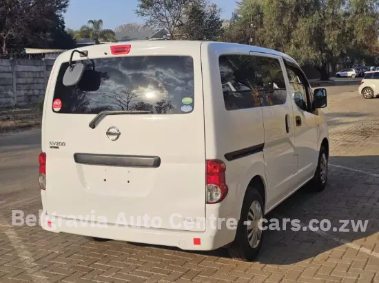 Picture of Nissan NV200 2017