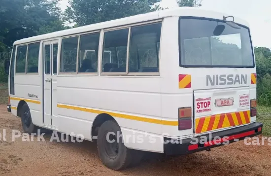 Picture of Nissan Civillian 1989