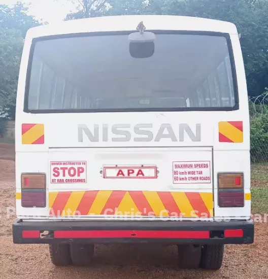 Picture of Nissan Civillian 1989