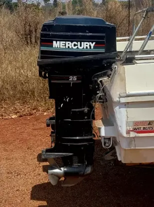 Picture of SuperCat Wit BHTS 430 Hull Mercury 25 Motors 1990