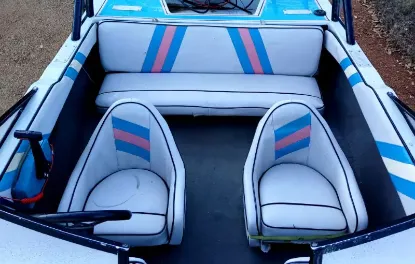 Picture of Ebago Hull with Evinrude 175 Motor Ebago Hull with Evinrude 175 Motor 2016