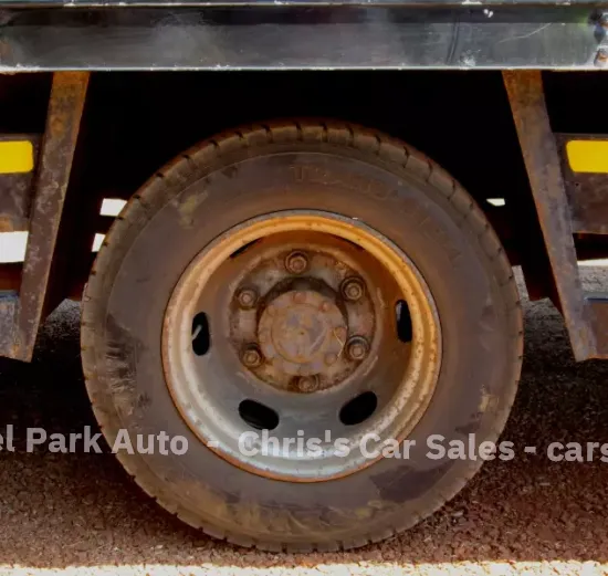 Picture of Mitsubishi 2005