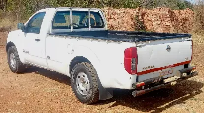 Picture of Nissan Navara 2012
