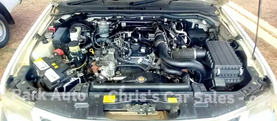 Picture of Nissan Navara 2012