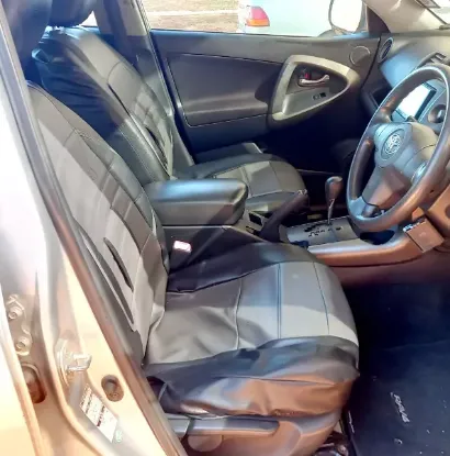 Picture of Toyota Rav4 2010
