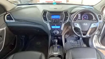 Picture of Hyundai Santa Fe 2017