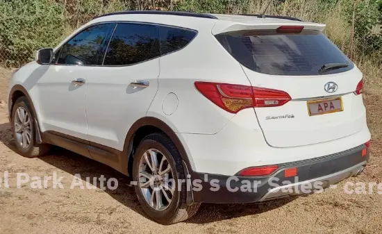 Picture of Hyundai Santa Fe 2017