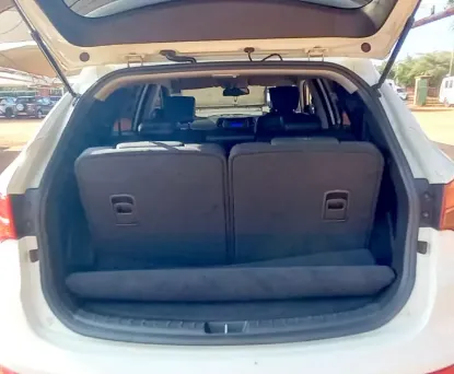 Picture of Hyundai Santa Fe 2017