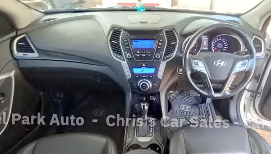 Picture of Hyundai Santa Fe 2017
