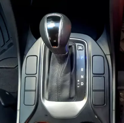 Picture of Hyundai Santa Fe 2017