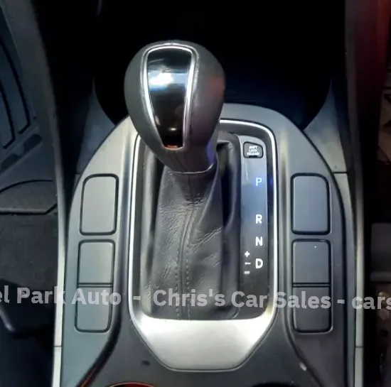 Picture of Hyundai Santa Fe 2017