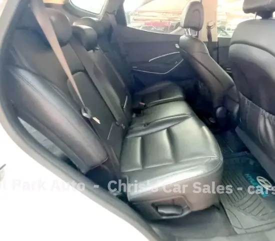Picture of Hyundai Santa Fe 2017