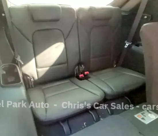 Picture of Hyundai Santa Fe 2017