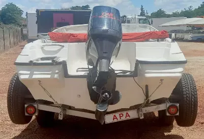 Picture of Raven Marine Esprit 18 Foot Hull with Mercury 125 Motor 1986