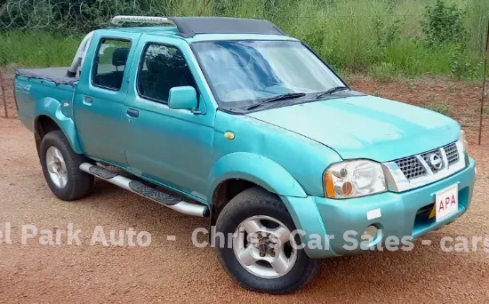 Picture of Nissan Hardbody 2002