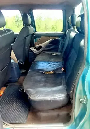 Picture of Nissan Hardbody 2002
