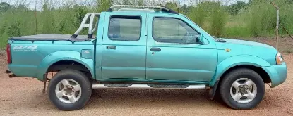 Picture of Nissan Hardbody 2002