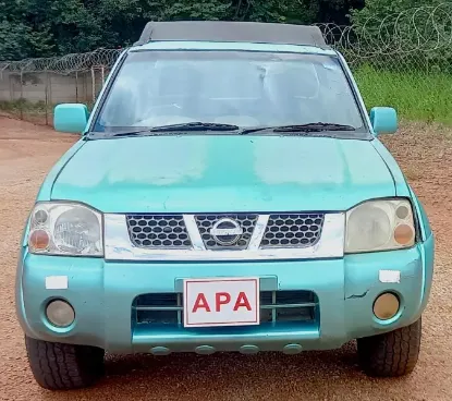 Picture of Nissan Hardbody 2002