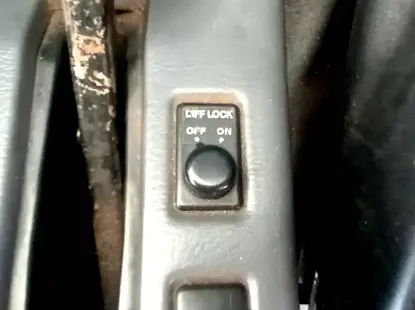 Picture of Nissan Hardbody 2002