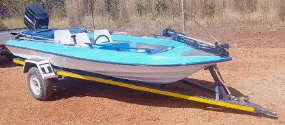 Picture of Piranha Hull WIth Mercury 90 Motor 1977