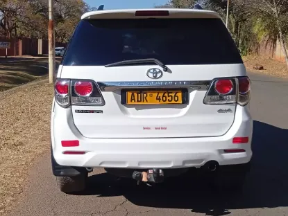 Picture of Toyota Fortuner 2015