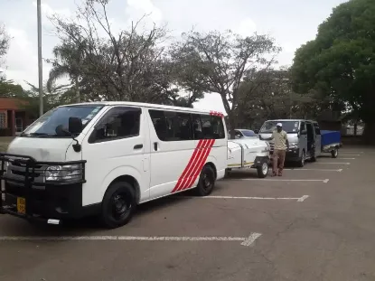 Picture of Toyota Hiace 10 seater (baby quantum)