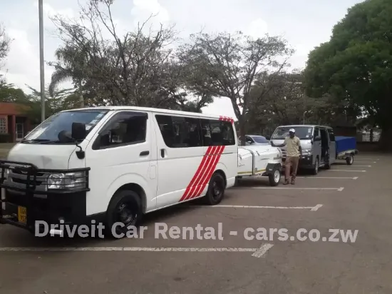 Picture of Toyota Hiace 10 seater (baby quantum)