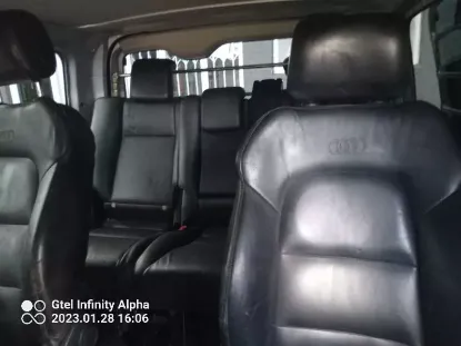 Picture of Toyota Hiace 10 seater