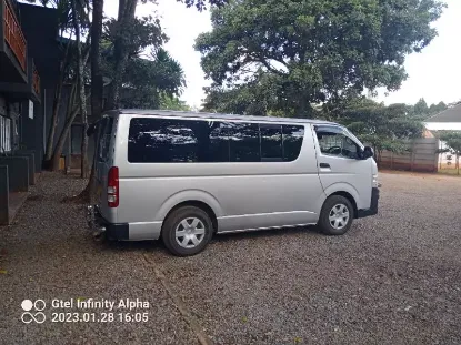 Picture of Toyota Hiace 10 seater