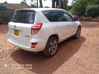 Picture of Toyota RAV4 $80 per day