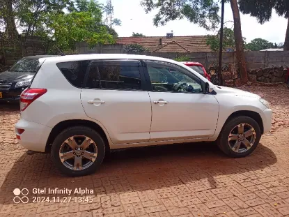 Picture of Toyota RAV4 $80 per day