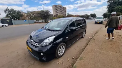 Picture of Toyota Isis 7 Seater For Hire
