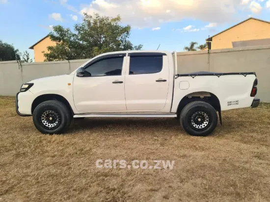 Picture of Toyota Hilux 2013