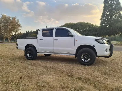 Picture of Toyota Hilux 2013