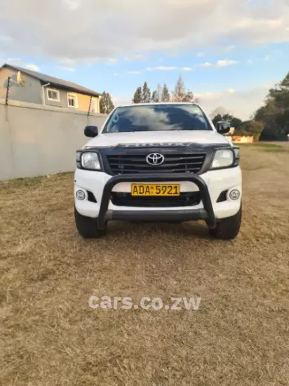 Picture of Toyota Hilux 2013