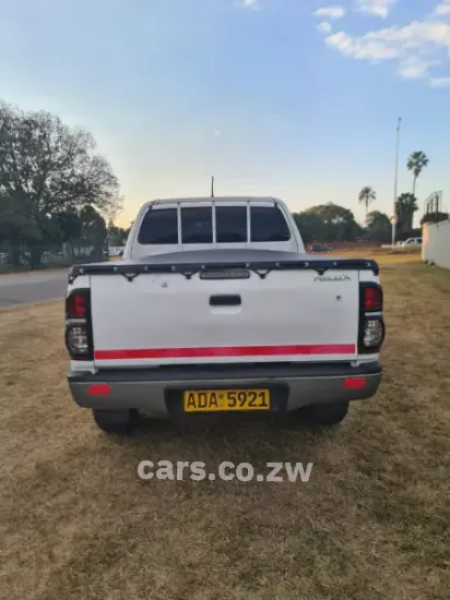 Picture of Toyota Hilux 2013