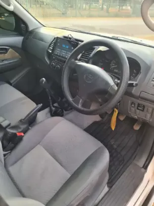 Picture of Toyota Hilux 2013