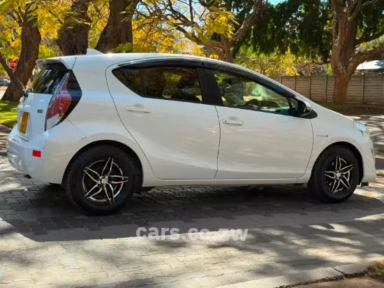 Picture of Toyota Aqua 2017